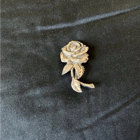 vintage Jewelarama blue flower brooch + sterling silver rose brooch or pendant - Picture 5 of 8